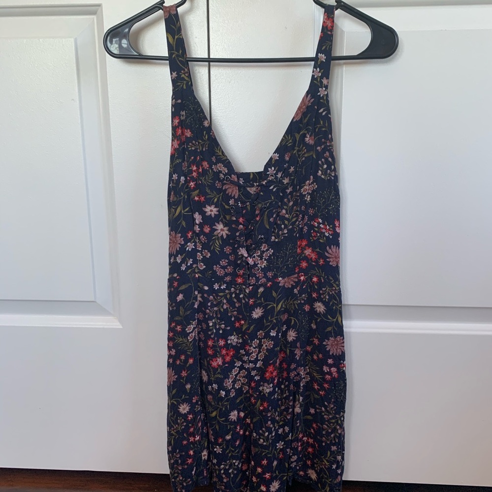 American Eagle Romper. Blue with flowers